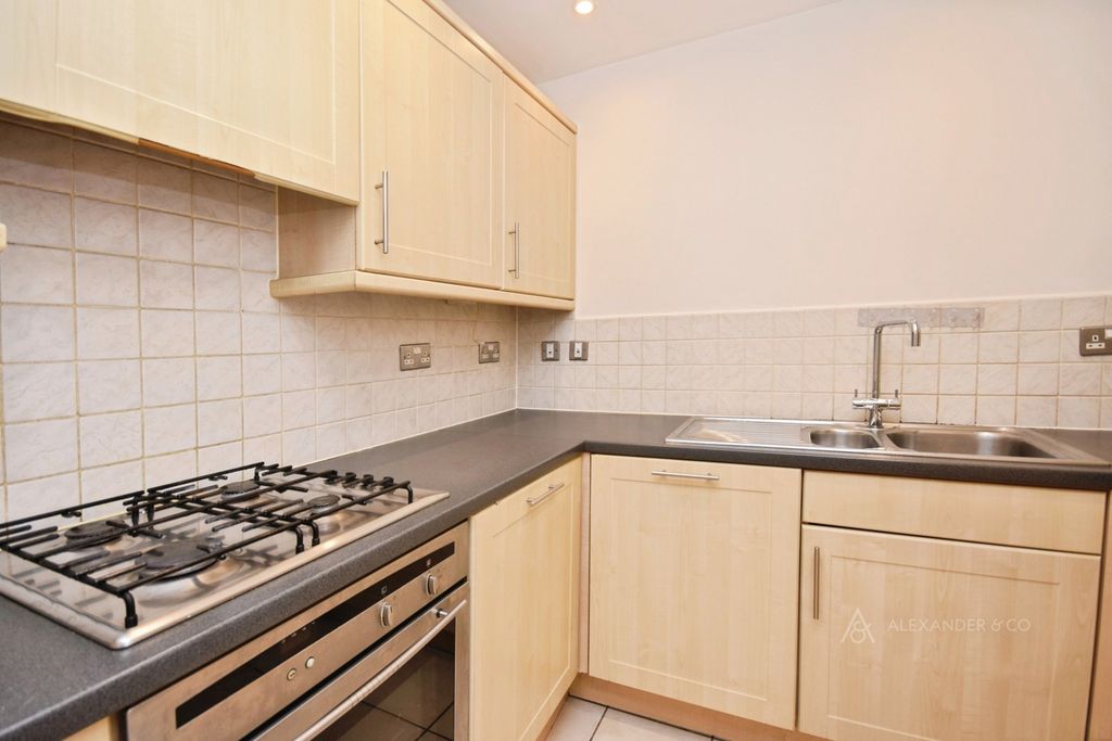Property photo 2 of 12 Pbox-Img.Jpg