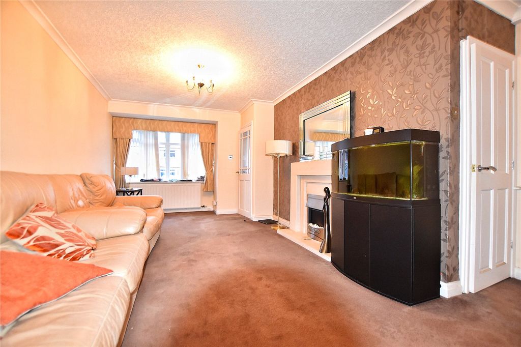 Property photo 3 of 11 Lounge/Diner