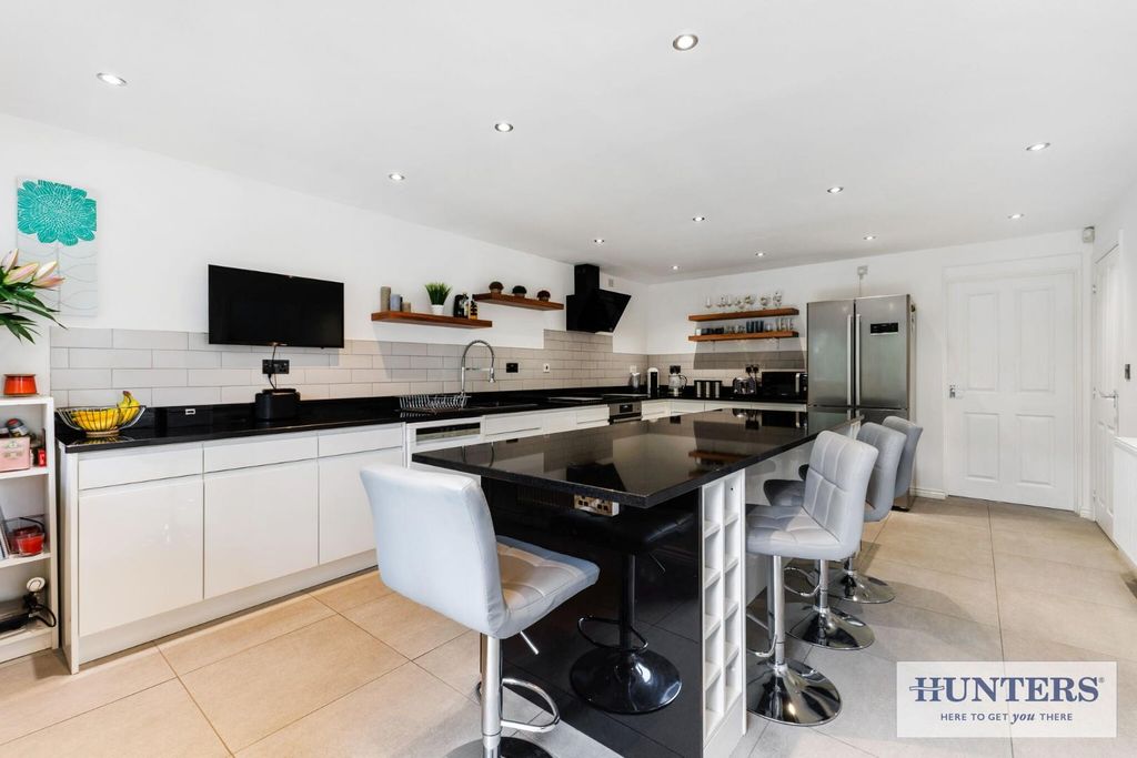 Property photo 3 of 28 96930_7 Calverley Court Brayton (7) - Copy_Low.Jpg