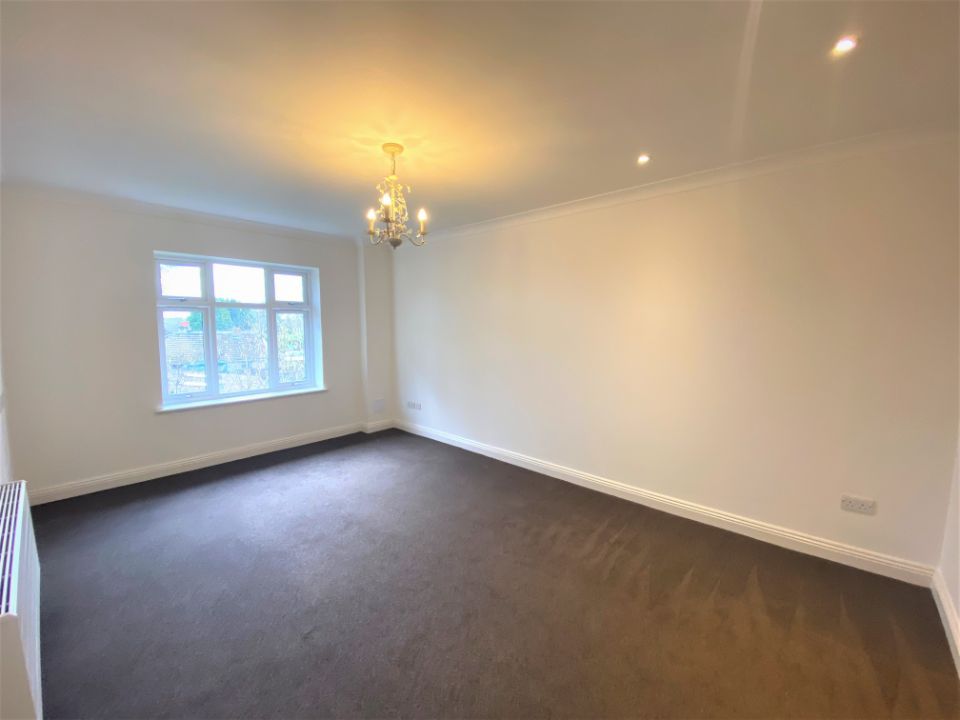 Property photo 3 of 8 3