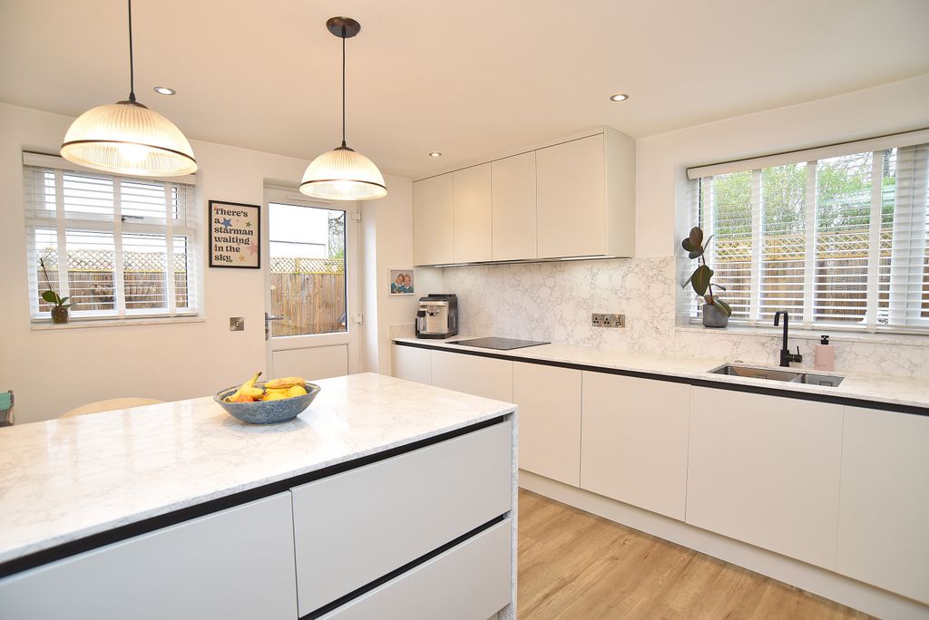 Property photo 2 of 16 2