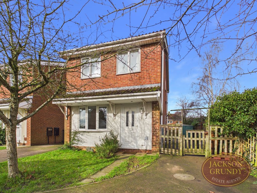 Property photo 1 of 11 Stephen Bennett Close