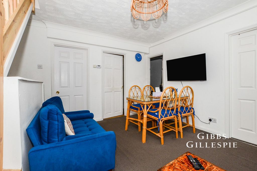 Property photo 3 of 13 Pbox-Img.Jpg