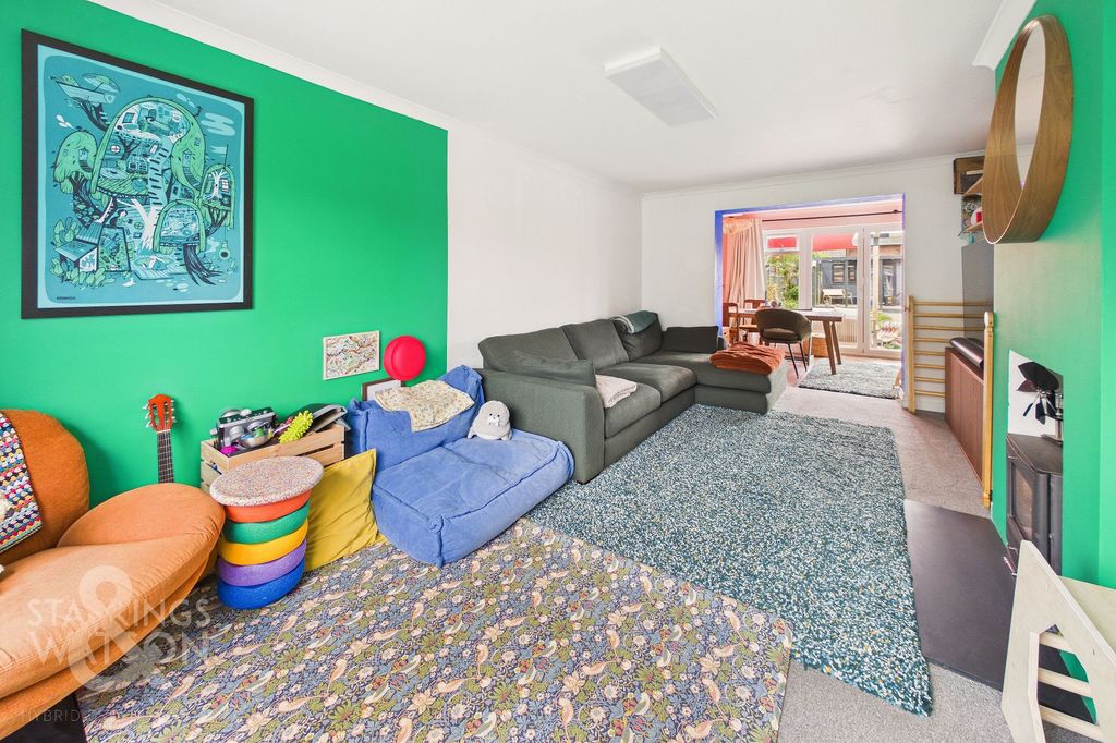 Property photo 2 of 19