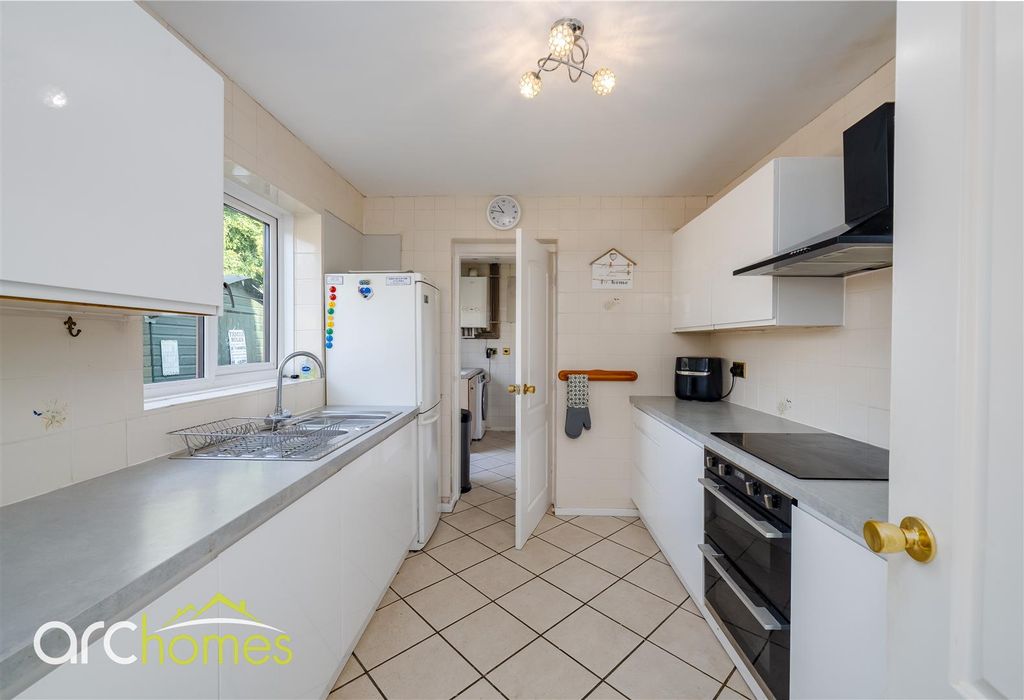 Property photo 3 of 28 Dsc08427-Edit.Jpg