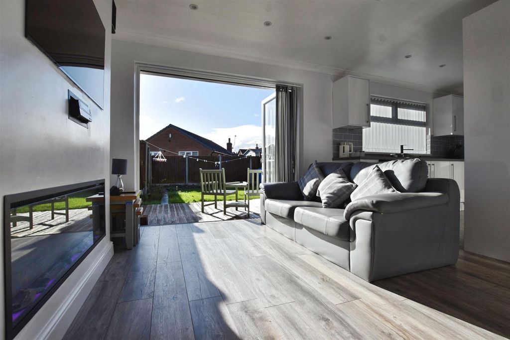 Property photo 1 of 18 Open Plan Layout