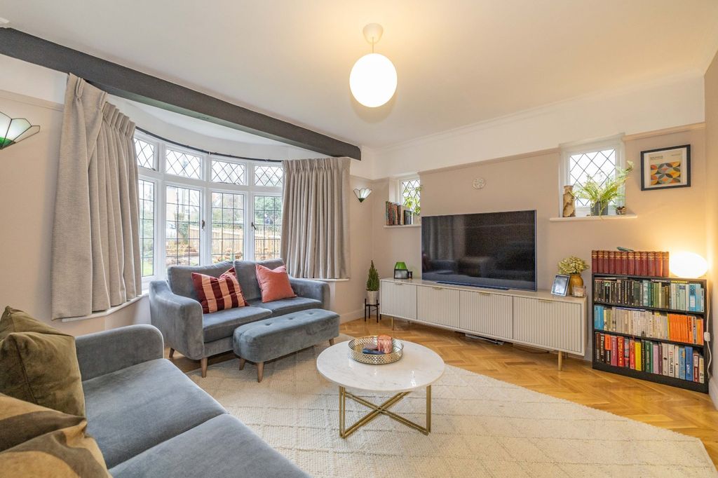 Property photo 2 of 16 Picture 2