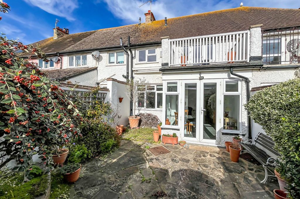 Property photo 2 of 18 Picture No. 38