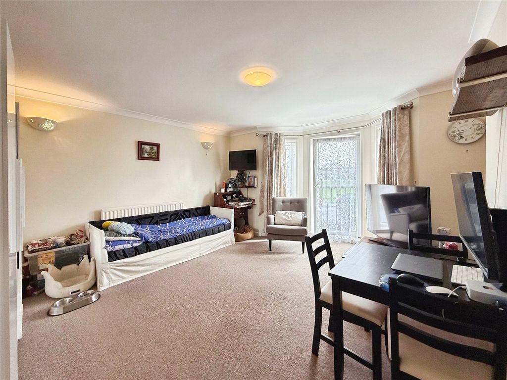 Property photo 3 of 9 Picture No. 18