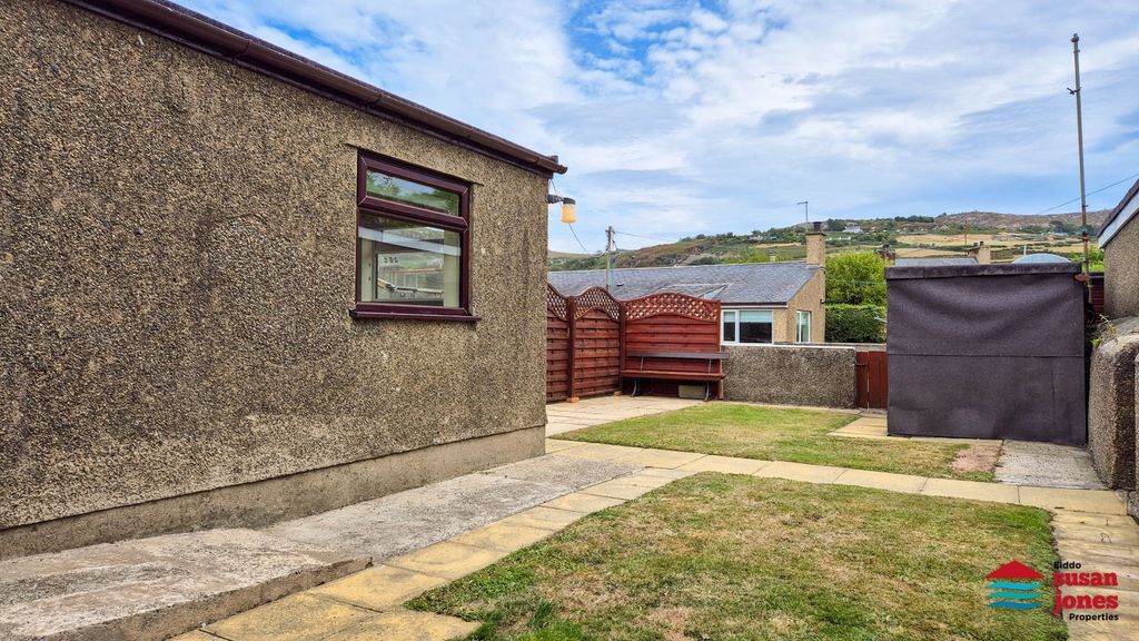 Property photo 3 of 24
