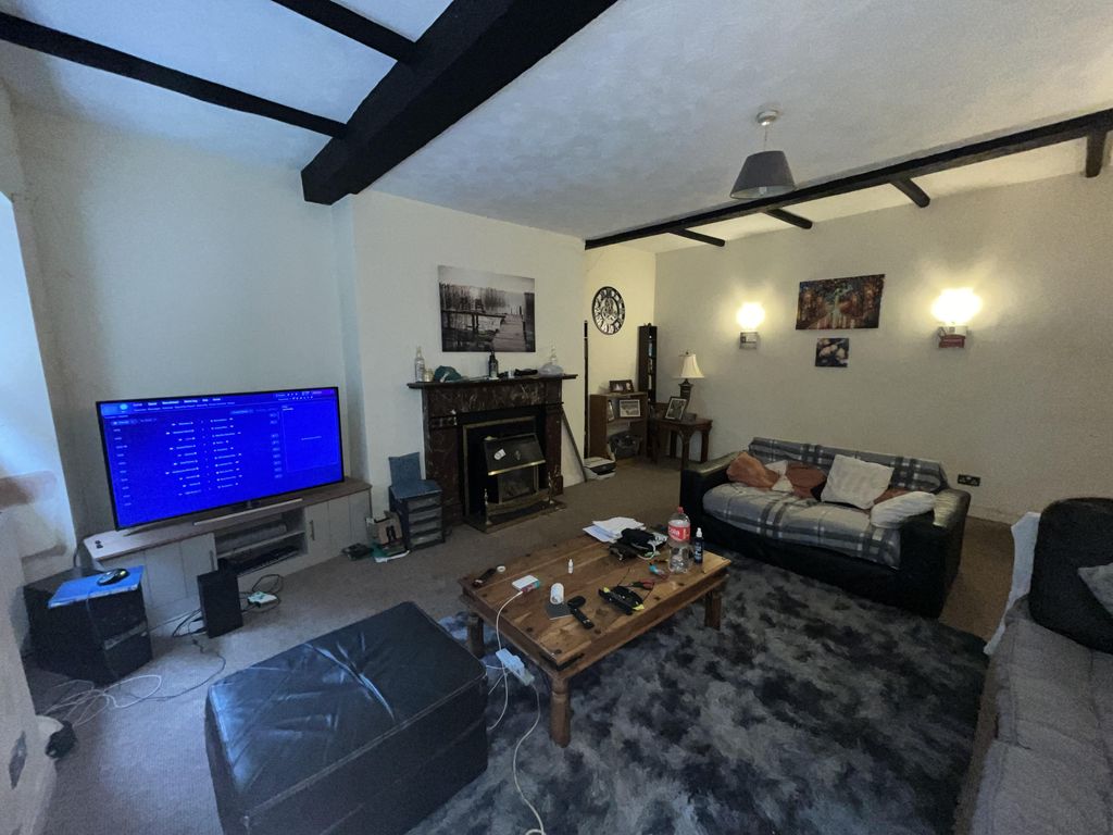 Property photo 2 of 13 20260706-Interior-16-Ektej6Eeynein2Zq.Jpg