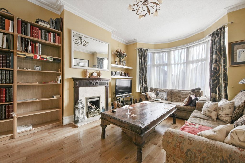 Property photo 2 of 10 Picture No. 04