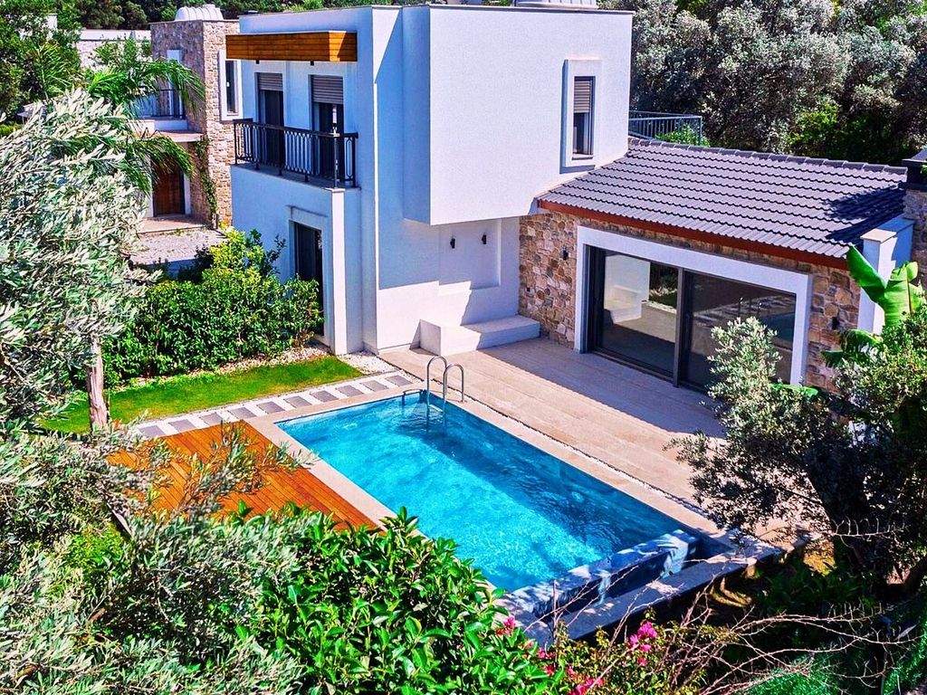 Property photo 1 of 12 Newly Built Detached Villa For Sale In Bodrum - Main View Of The Newly Built Villa