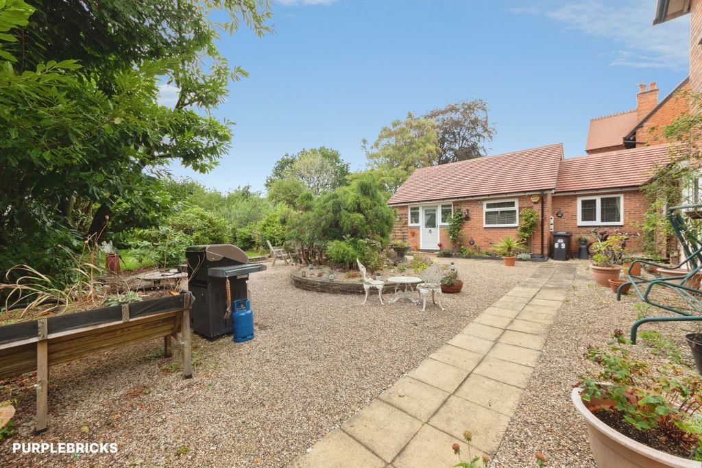 Property photo 1 of 25