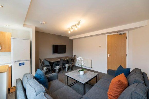 Property photo 2 of 15 9520632.Jpg