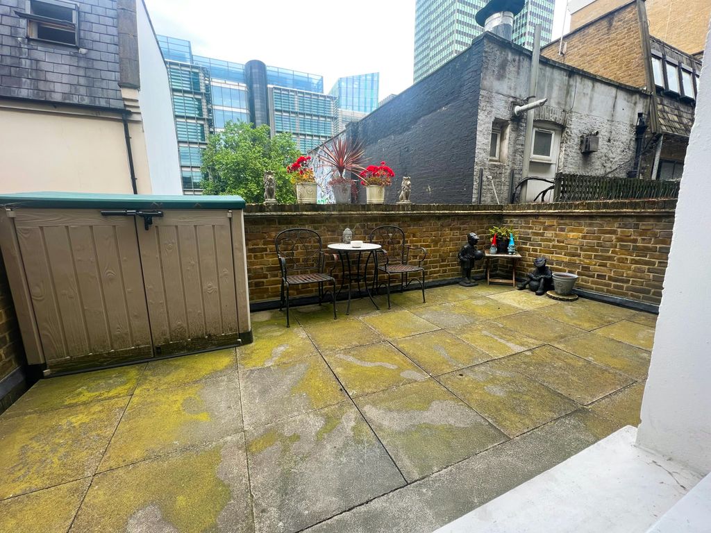 Property photo 3 of 4 Warren_Back_Edit.Jpg