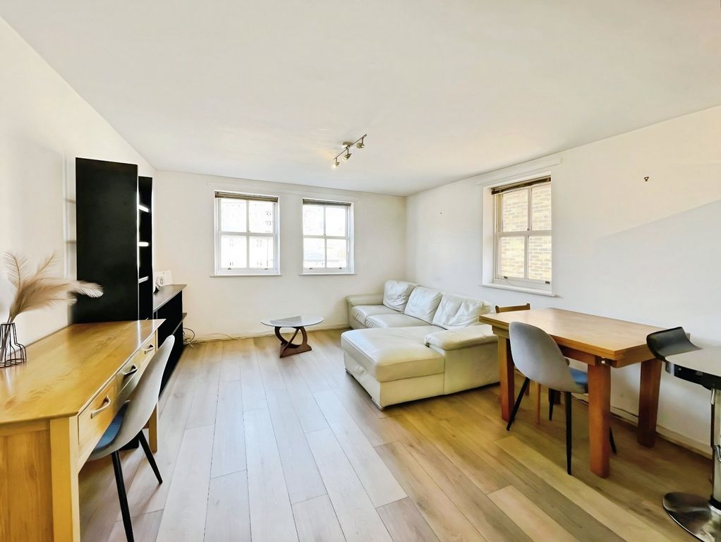 Property photo 2 of 10 Picture No. 27