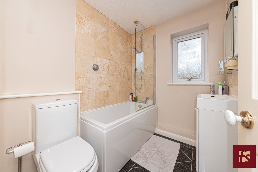 Additional image 27 of 4 bed detached house for saleChaucer Road, Crowthorne, Berkshire RG45