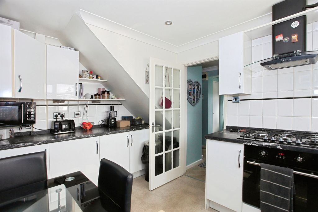 Property photo 3 of 13