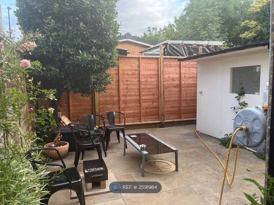 Property photo 3 of 26