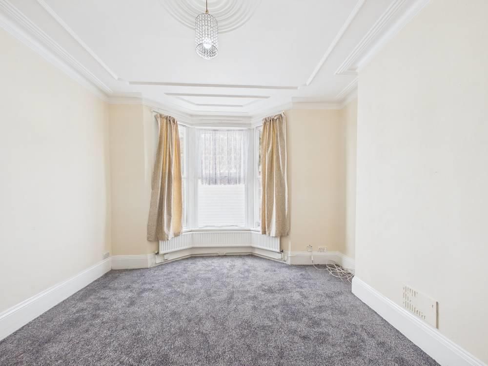 Property photo 2 of 17 Cam01358G0-Pr0243-Still002-Thumbnail-H750-70.Jpg