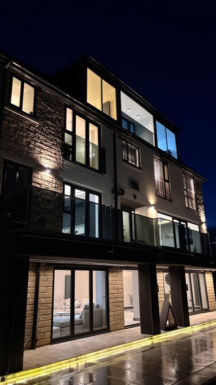 Property photo 3 of 20