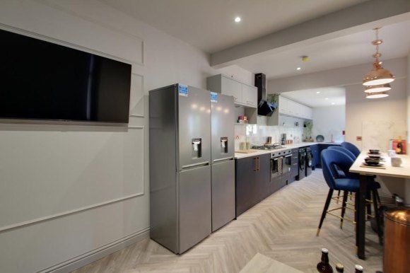 Property photo 2 of 19 9585940.Jpg