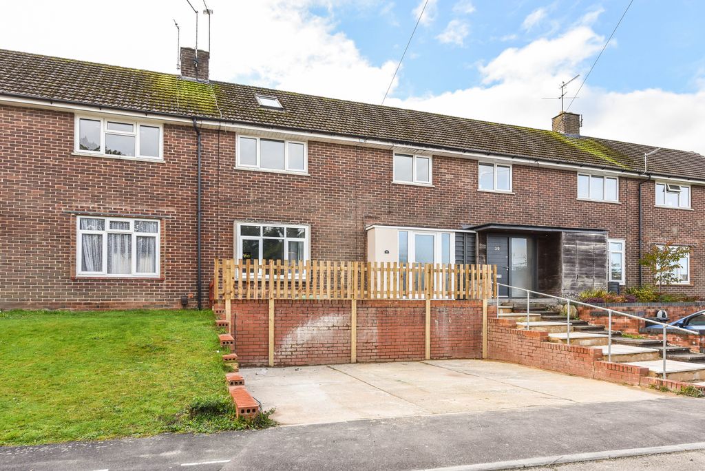 Property photo 1 of 21
