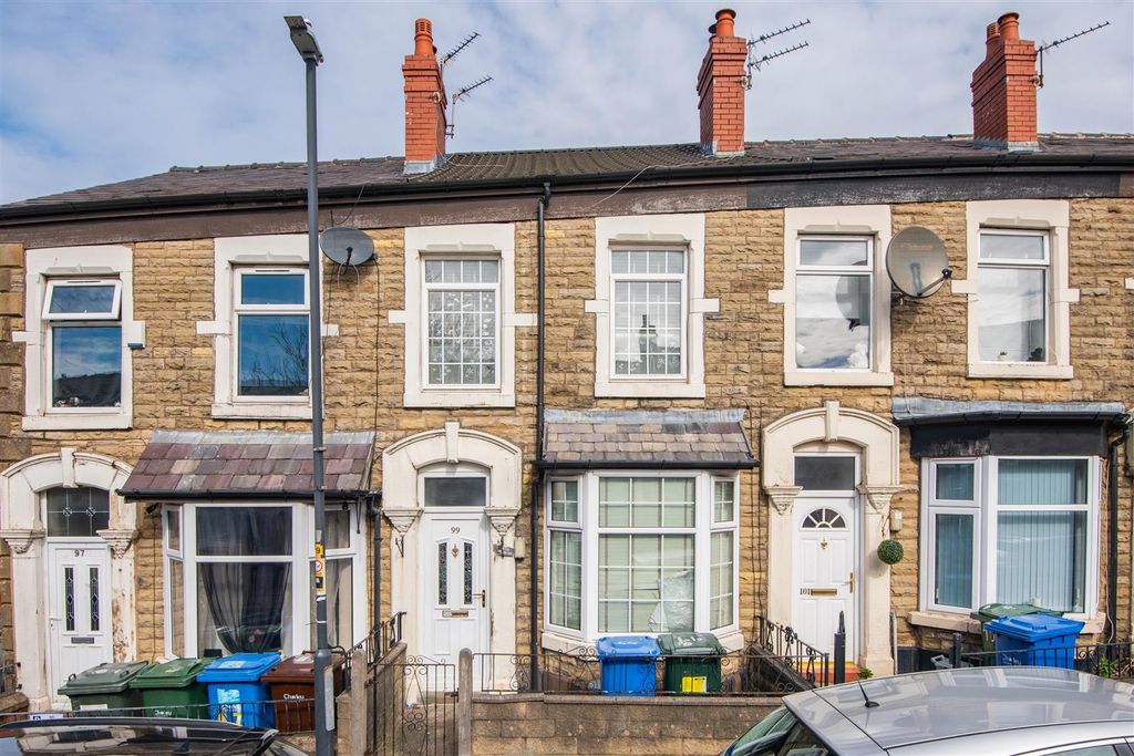 Property photo 1 of 13 Front External