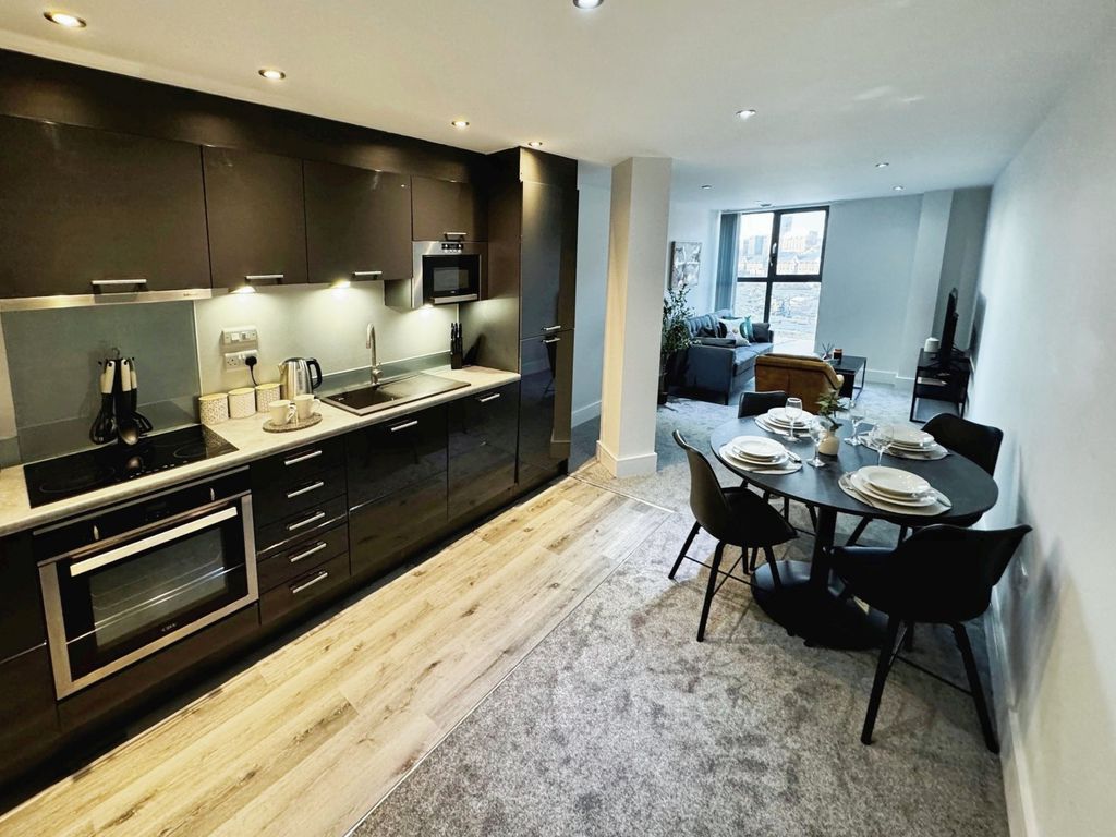 Property photo 2 of 11 Picture No. 16