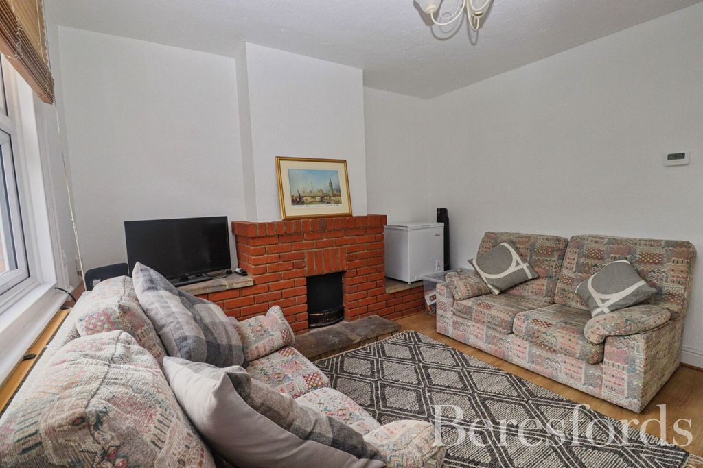 Property photo 3 of 13 Picture 3