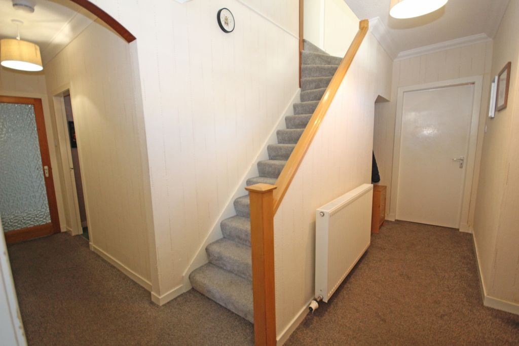 Property photo 2 of 30