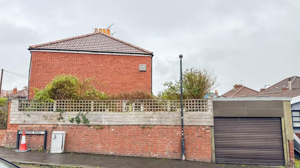 Property photo 2 of 19 Untitled-5904.Jpg