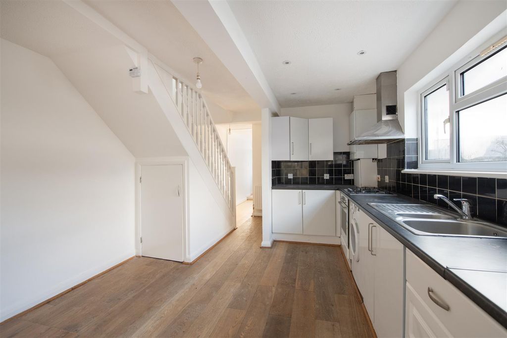 Property photo 2 of 14 Hampden 10.Jpg