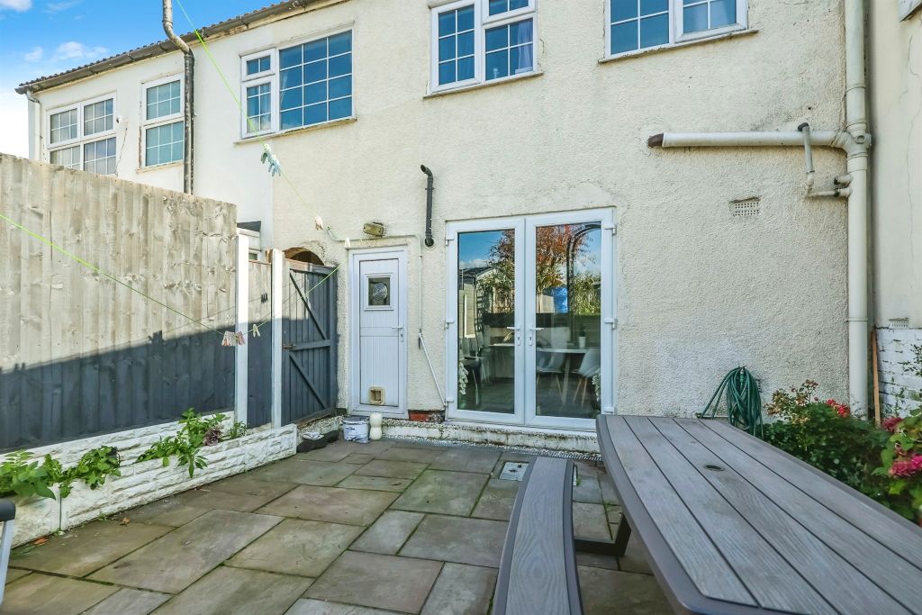 Property photo 2 of 16