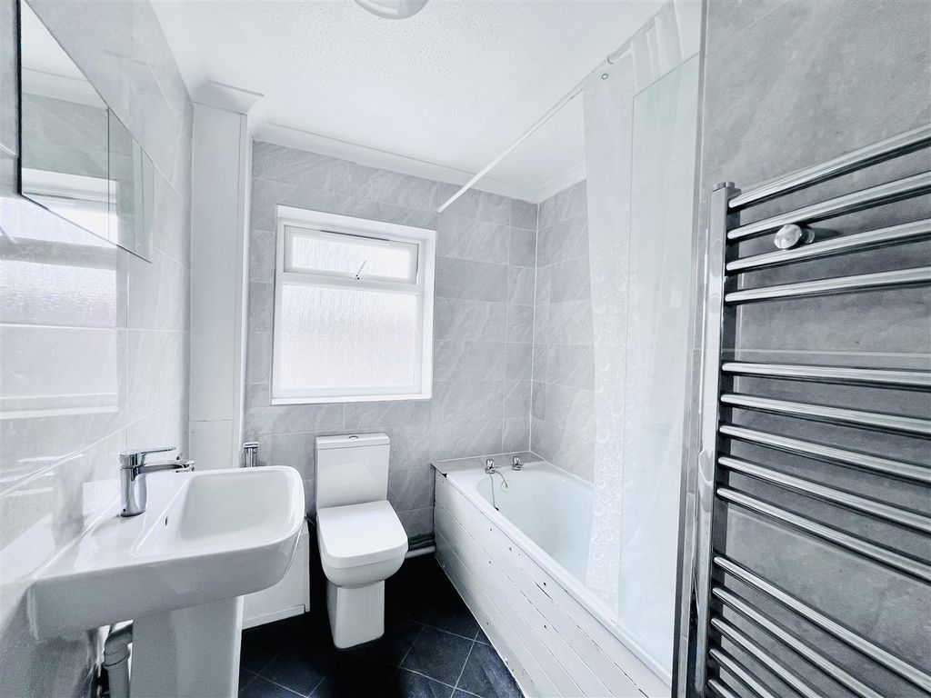 Property photo 3 of 10 Image00005.Jpeg