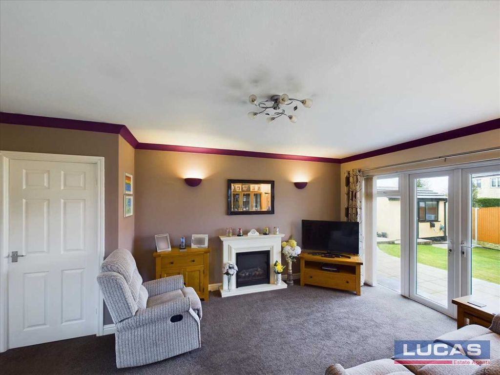 Property photo 2 of 24