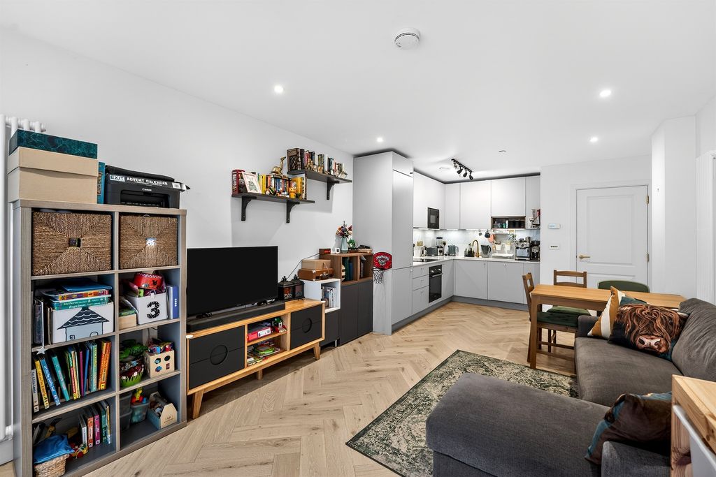 Property photo 2 of 12