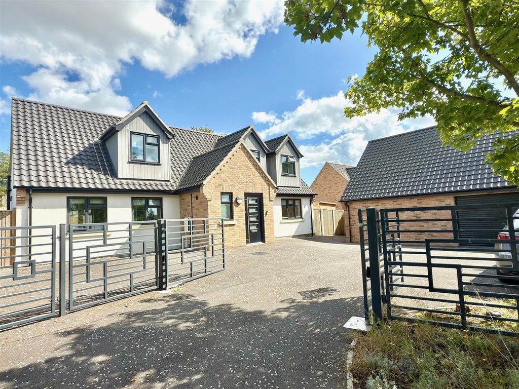 Property photo 1 of 29 Front Main.Jpg