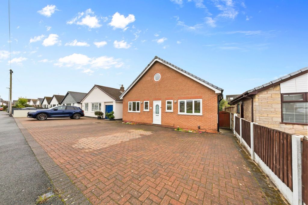 Property photo 1 of 25