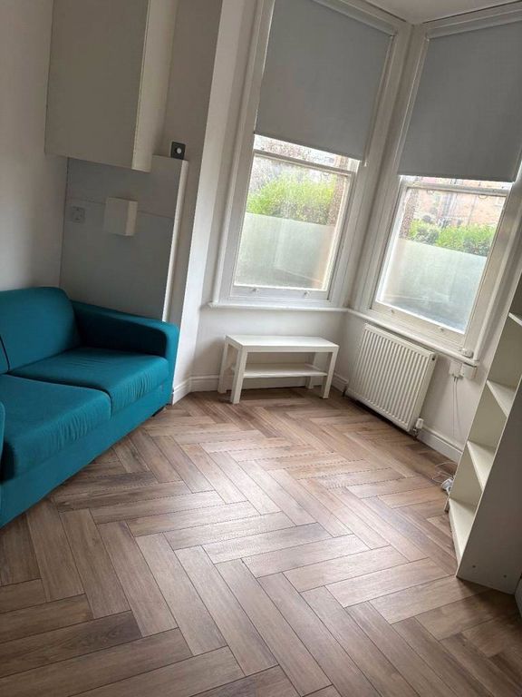 Property photo 2 of 6 Picture No. 03