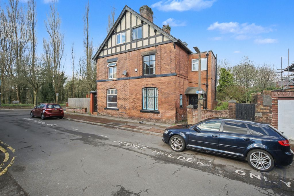 Property photo 1 of 20