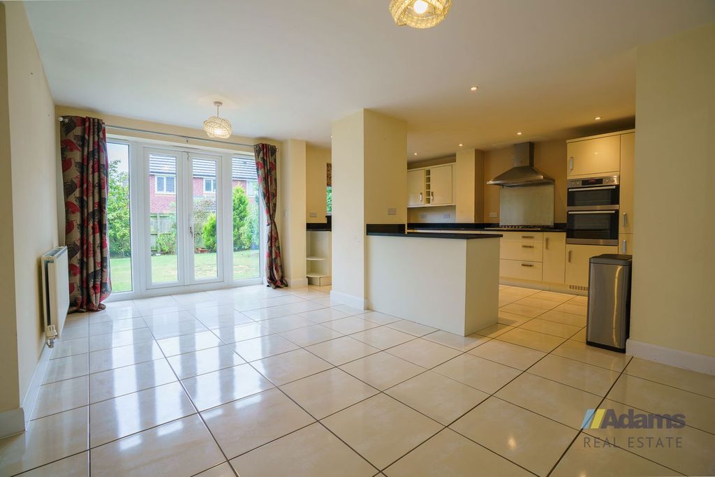 Property photo 2 of 38