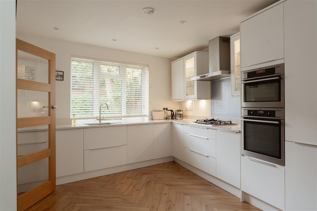 Property photo 2 of 21 6.Jpg