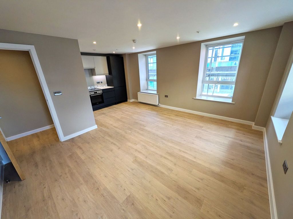 Property photo 2 of 11 Open Plan 1