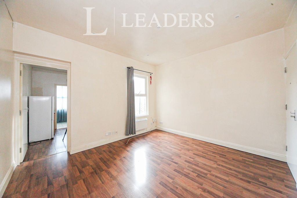 Property photo 1 of 6 1
