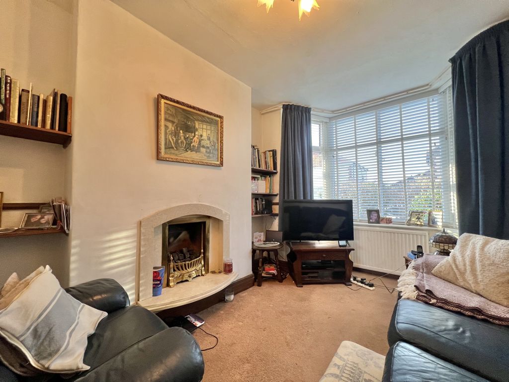 Property photo 2 of 16