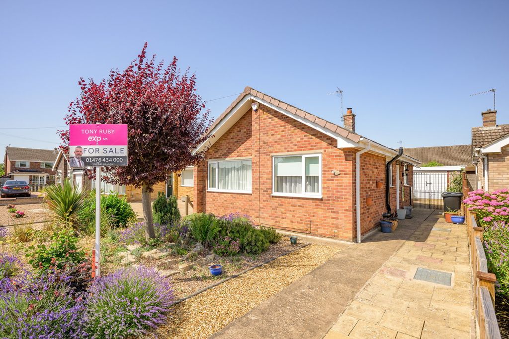 Property photo 1 of 18