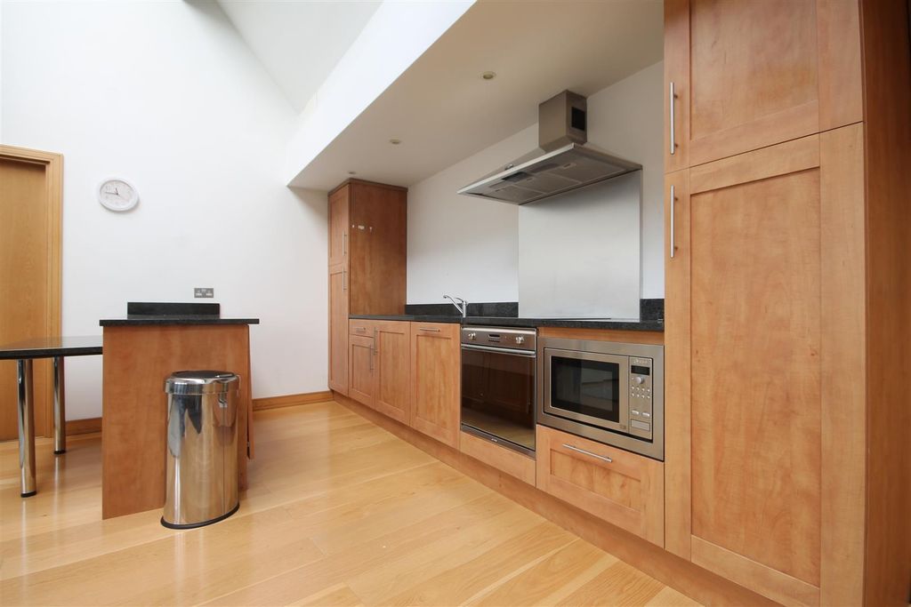 Property photo 3 of 9 23421.Jpg