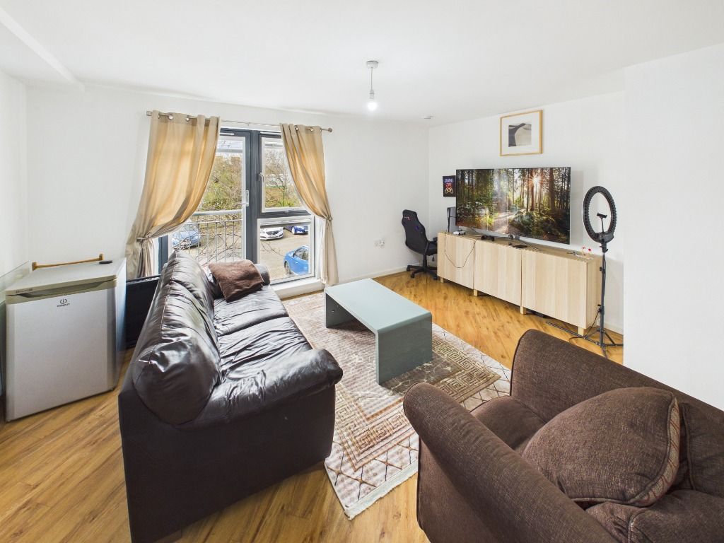 Property photo 2 of 11 Photo 2